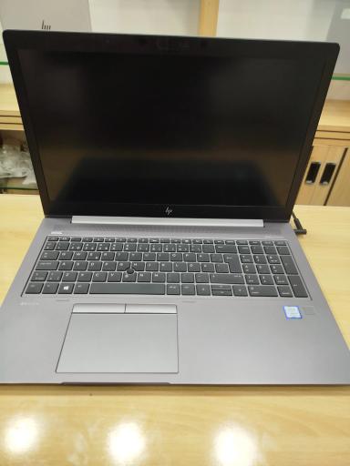 HP zBook 15U G6 16GB 512GB SSD Dark Gray 8th Gen Intel Core i7 15.60 Inches